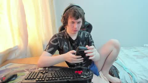 Snapshot of iliaskrislove chatting on 04/09/26, 06:19 iliaskris online show from 04/09/26, 06:19