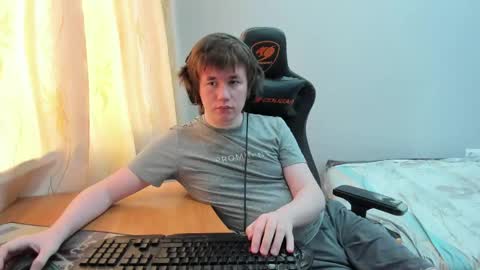 Snapshot of iliaskrislove chatting on 04/13/26, 10:21 iliaskris online show from 04/13/26, 10:21