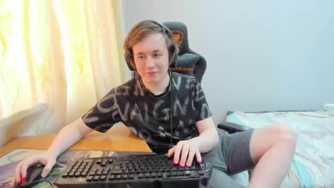 Snapshot of iliaskrislove chatting on 04/16/26, 10:16 iliaskris online show from 04/16/26, 10:16