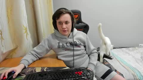 Snapshot of iliaskrislove chatting on 04/19/26, 05:45 iliaskris online show from 04/19/26, 05:45
