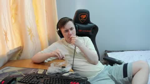 Snapshot of iliaskrislove chatting on 05/11/26, 02:45 iliaskris online show from 05/11/26, 02:45