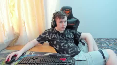 Snapshot of iliaskrislove chatting on 05/18/26, 01:24 iliaskris online show from 05/18/26, 01:24