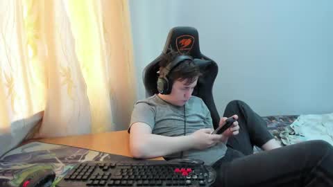 Snapshot of iliaskrislove chatting on 06/07/26, 12:42 iliaskris online show from 06/07/26, 12:42