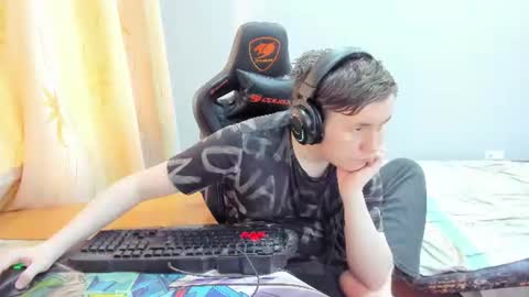 Snapshot of iliaskrislove chatting on 07/06/26, 03:03 iliaskris online show from 07/06/26, 03:03