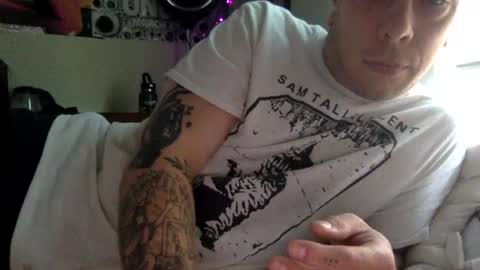 Snapshot of ilikebigtitties1999 chatting on 07/14/26, 12:22 Mr. M online show from 07/14/26, 12:22