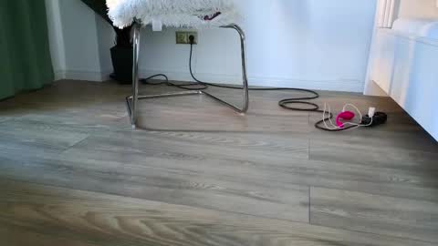 Emma online show from 09/27/25, 05:12