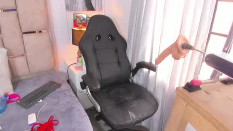 ILY   online show from 12/29/24, 05:22