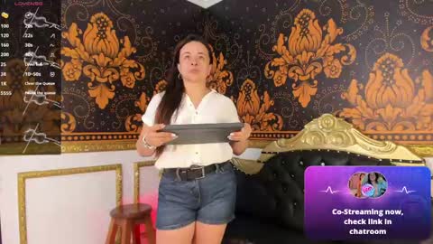 Snapshot of iliy_pervertedx chatting on 05/29/26, 11:30 LILY online show from 05/29/26, 11:30