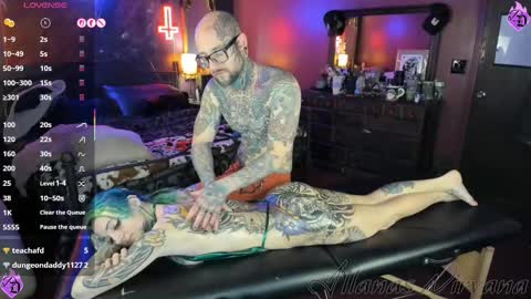 Snapshot of illanasnirvana chatting on 12/19/25, 06:59 IllanasNIrvana online show from 12/19/25, 06:59