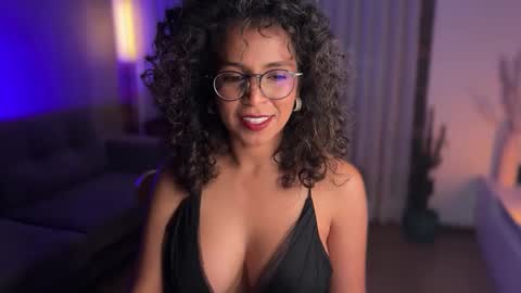 Snapshot of illaroom chatting on 02/08/25, 11:34 Kloe online show from 02/08/25, 11:34