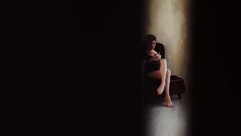 Snapshot of illegalbeauty87 chatting on 01/22/25, 10:48 Ingrid or more easier...Miss  GoDDess Mistress online show from 01/22/25, 10:48