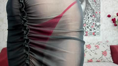 Snapshot of illegalbeauty87 chatting on 01/24/25, 09:58 Ingrid or more easier...Miss  GoDDess Mistress online show from 01/24/25, 09:58