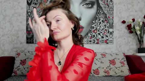 Snapshot of illegalbeauty87 chatting on 02/27/25, 10:42 Ingrid or more easier...Miss  GoDDess Mistress online show from 02/27/25, 10:42