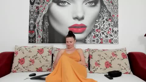 Snapshot of illegalbeauty87 chatting on 09/10/25, 07:47 Ingrid or more easier...Miss  GoDDess Mistress online show from 09/10/25, 07:47