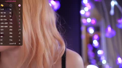 Lindsey and Candice online show from 12/18/25, 05:30