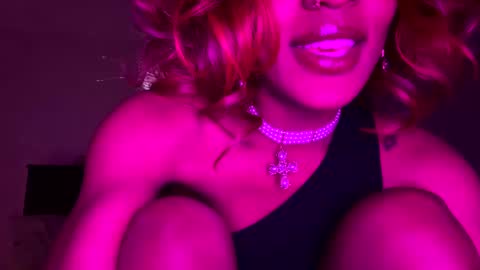 Snapshot of illoqu3nt chatting on 12/15/24, 06:26 Dre online show from 12/15/24, 06:26