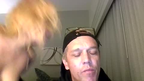 illuminatiheadspace1 online show from 12/17/25, 05:13