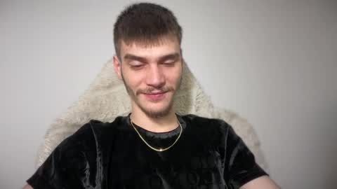 D-Illusion online show from 12/14/25, 02:55