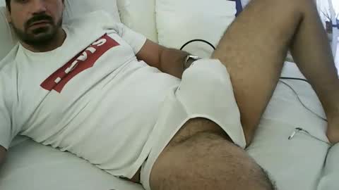Snapshot of ilmangj90 chatting on 05/20/26, 10:10 ilmangj90 online show from 05/20/26, 10:10