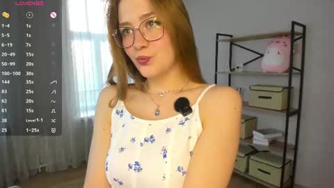 Snapshot of ilonamoorman chatting on 07/11/26, 07:11 Ilona online show from 07/11/26, 07:11