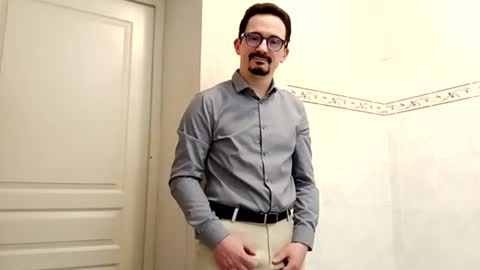 Snapshot of ilovecuteguy79 chatting on 03/25/26, 05:13 ilovecuteguy79 online show from 03/25/26, 05:13