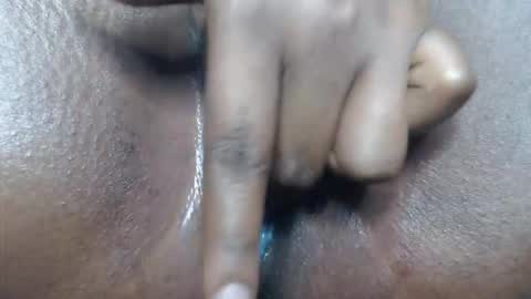 Snapshot of ilovewhitecocksalot chatting on 11/11/25, 09:20 Sandrah online show from 11/11/25, 09:20