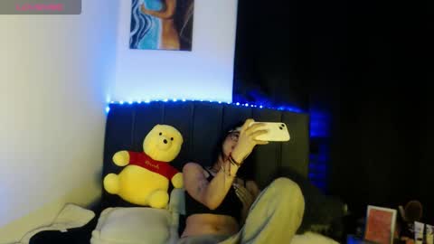 Snapshot of ily_bea chatting on 03/13/26, 12:39 Ily Bea online show from 03/13/26, 12:39