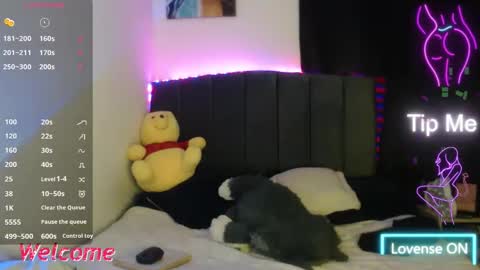 Snapshot of ily_bea chatting on 04/16/26, 01:50 Ily Bea online show from 04/16/26, 01:50