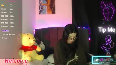 Snapshot of ily_bea chatting on 04/27/26, 05:16 Ily Bea online show from 04/27/26, 05:16