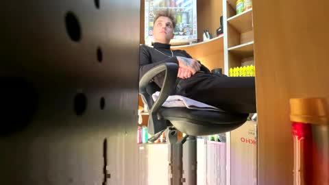 Snapshot of ilyahrr chatting on 03/16/26, 12:42 ilyahrr online show from 03/16/26, 12:42