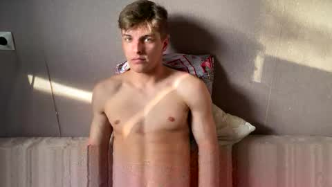 Snapshot of ilyahrr chatting on 03/28/26, 01:43 ilyahrr online show from 03/28/26, 01:43