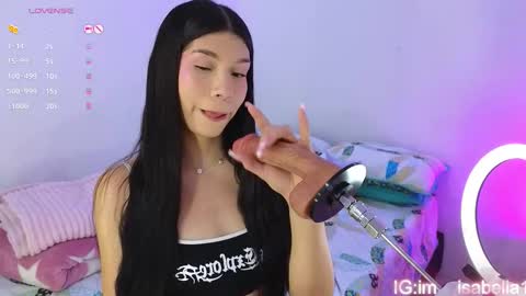 Isa Vasquez  online show from 10/22/25, 10:09