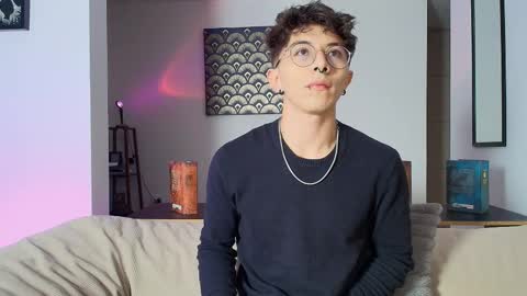 Snapshot of im__thomas chatting on 09/09/25, 03:28 IM  THOMAS online show from 09/09/25, 03:28