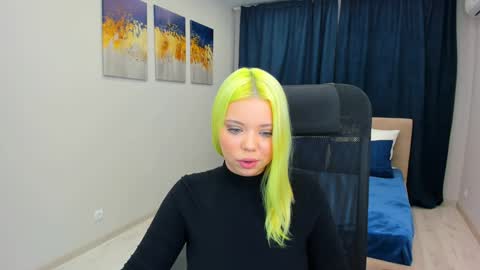 Snapshot of im__youre_sunshine chatting on 01/19/25, 10:39 Roxy online show from 01/19/25, 10:39