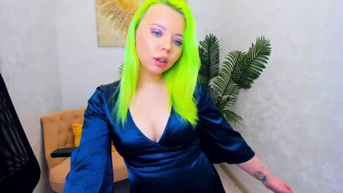 Snapshot of im__youre_sunshine chatting on 02/01/25, 12:40 Roxy online show from 02/01/25, 12:40