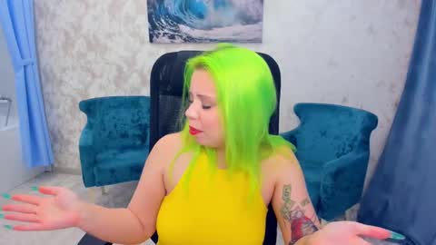 Snapshot of im__youre_sunshine chatting on 02/11/25, 12:06 Roxy online show from 02/11/25, 12:06