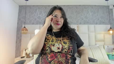 Snapshot of im_alaya chatting on 01/11/25, 09:25 Alaya online show from 01/11/25, 09:25