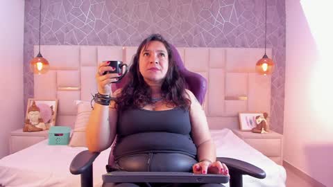 Snapshot of im_alaya chatting on 02/02/25, 10:28 Alaya online show from 02/02/25, 10:28