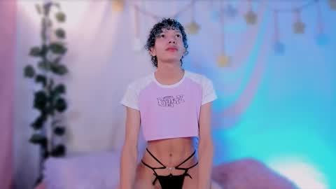 Snapshot of im_alejo chatting on 10/19/25, 02:23 Alejo independent model online show from 10/19/25, 02:23