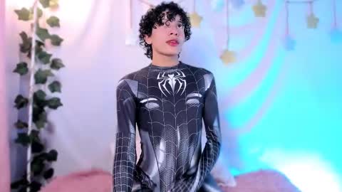 Snapshot of im_alejo chatting on 06/02/26, 02:35 Alejo independent model online show from 06/02/26, 02:35
