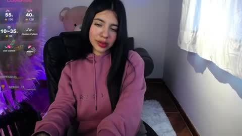 Snapshot of im_alyn chatting on 06/19/26, 03:38 Alyn online show from 06/19/26, 03:38