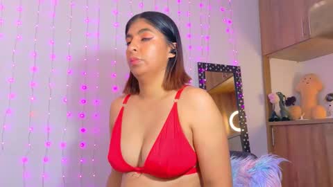 Snapshot of im_anna_ chatting on 12/19/25, 06:15 im_anna_ online show from 12/19/25, 06:15