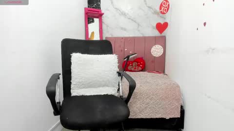 Ariana online show from 02/23/25, 10:42