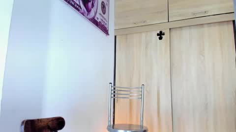 Snapshot of im_brittany_333 chatting on 12/21/24, 12:20 im_brittany_333 online show from 12/21/24, 12:20