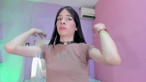im_brittany_333 online show from 05/25/26, 07:42