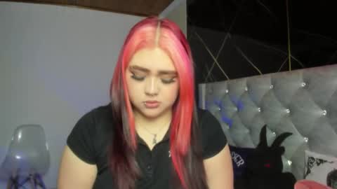 im_bunny__ online show from 10/27/25, 11:47