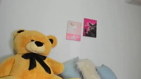 Snapshot of im_caro chatting on 03/14/26, 04:07 Caro online show from 03/14/26, 04:07