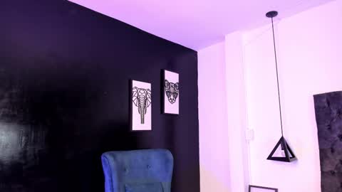 Snapshot of im_charless chatting on 02/05/26, 04:50 Charles online show from 02/05/26, 04:50