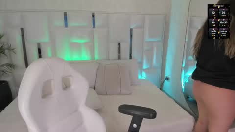 DAHLIA online show from 10/10/25, 08:41