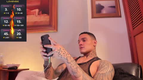 Snapshot of im_dominike chatting on 01/10/25, 10:46 im_dominike online show from 01/10/25, 10:46